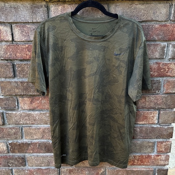 Nike Forest Green Patterned Mens Dry-Fit t-shirt size L - Picture 1 of 3